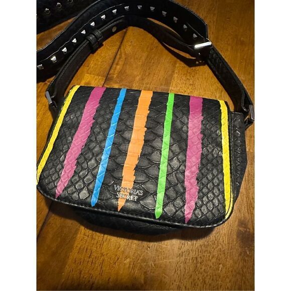 Victorias Secret Crossbody Rainbow Black Faux Crocodile Studded Strap - Picture 2 of 11